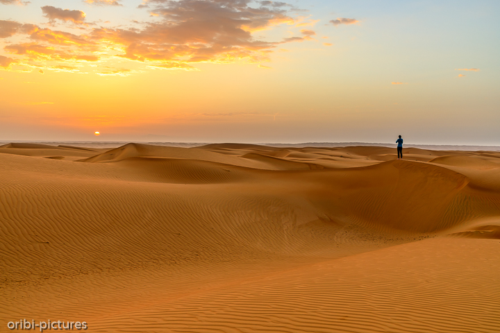 *Sonnenaufgang über den Dünen von Wahiba Sands*<br><br><br><br>