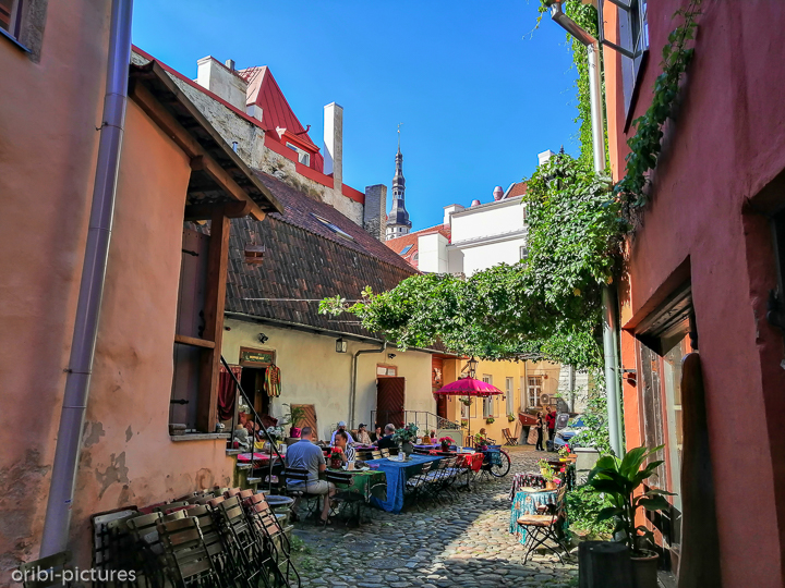 *Masters' Courtyard
*<br><br><br><br>