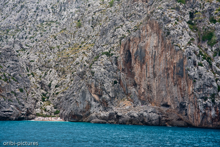 *Strand von Sa Calobra*<br><br>Leider war dieser kleine, wunderschöne Strand alles andere als einsam.<br><br>